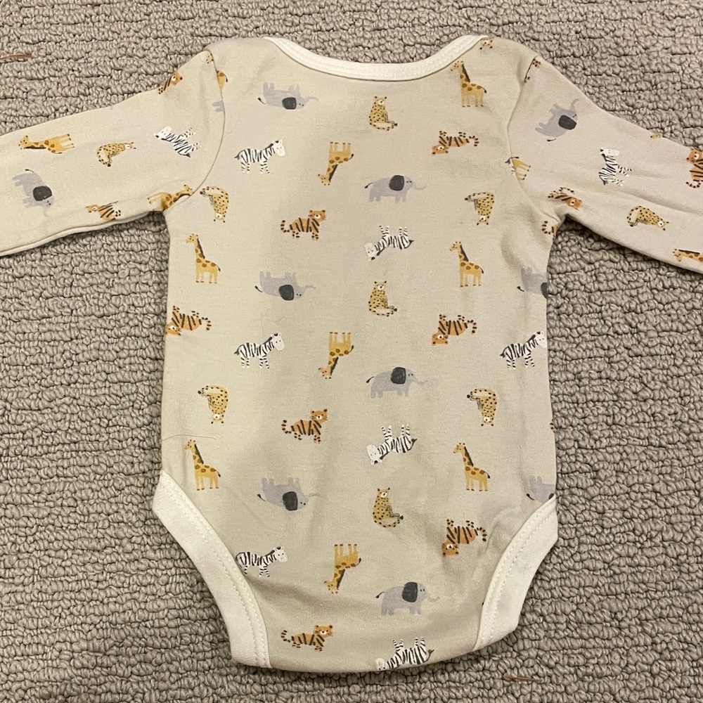 Le Top Bébé brand Cream Safari Print Baby Bodysuit - Picture 5 of 5